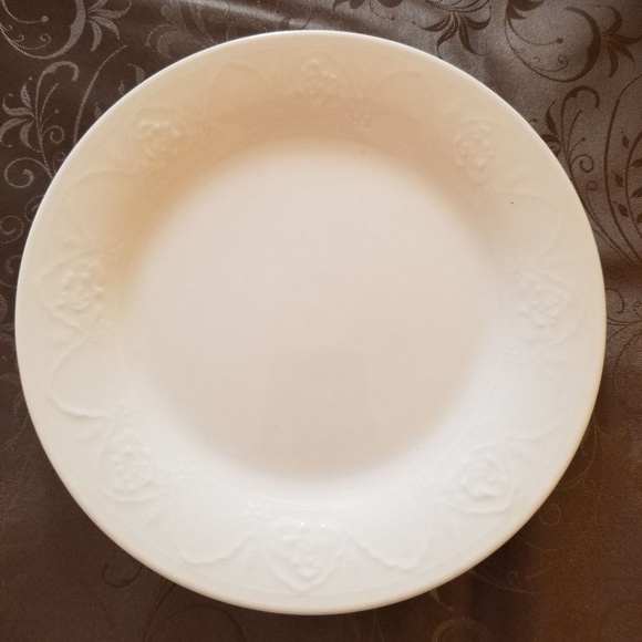 Oneida Stoneware ~ Lace Impressions - Bread Plate - Picture 1 of 3